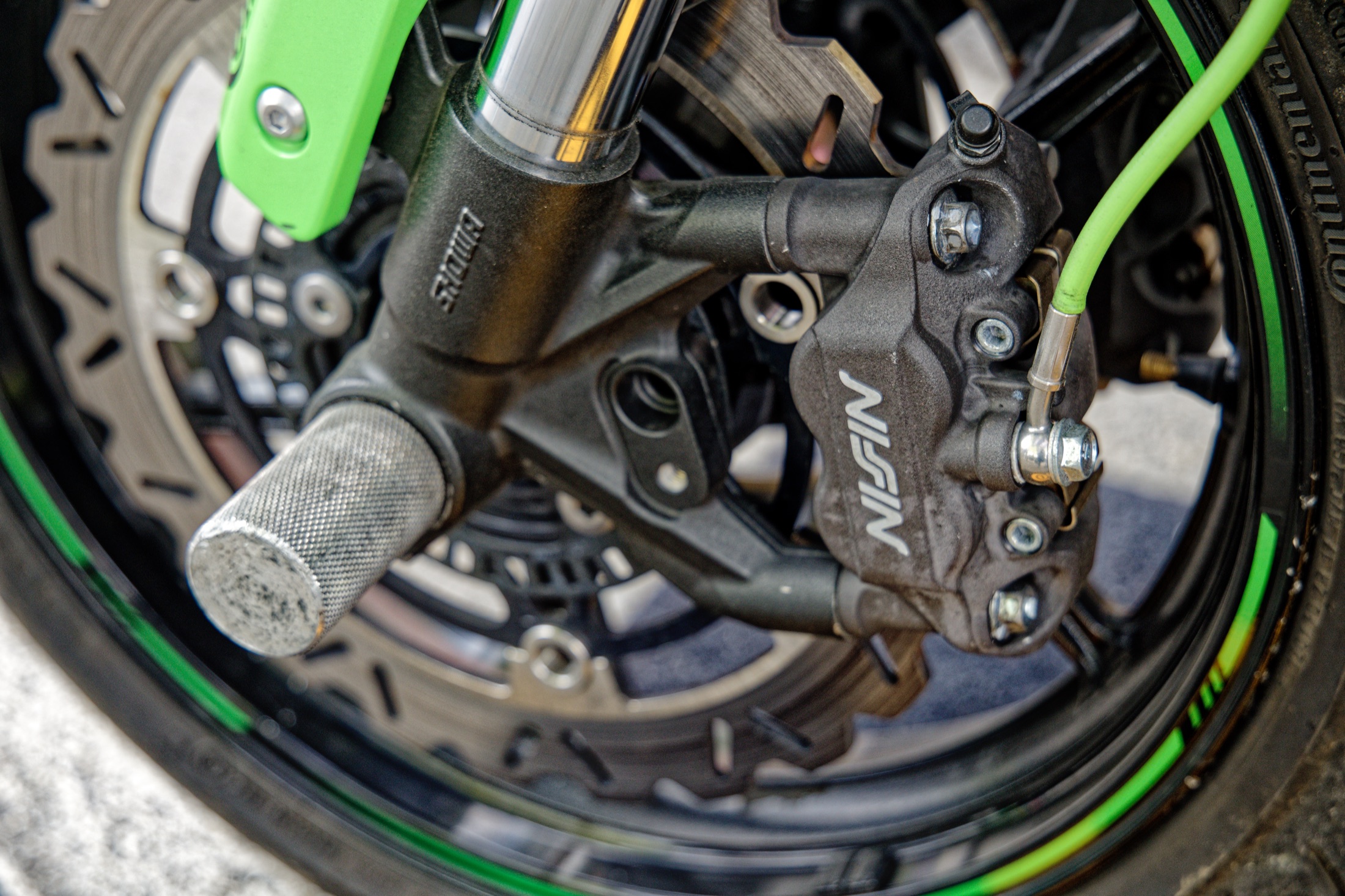 Detail brzdy a kola motorky